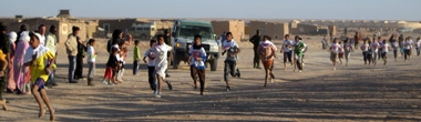 Foto del Maratón Infantil en el Sahara